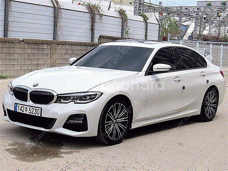 BMW 3시리즈 중고 BMW 중고 BMW 3시리즈 중고차 할부가능 흰색 2021년식 8,636km 320i M 스포...--3